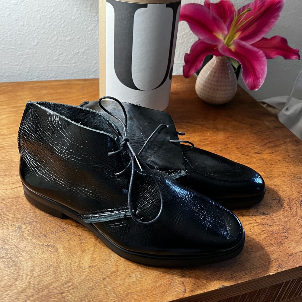 Japanese Designer Chukka boot patent leather